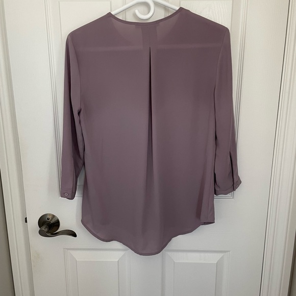 🛍 3/$15 Monk and Lou top - Picture 2 of 2